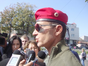 Mazăre: Băsescu a fost informator al securităţii, iar acum aruncă „petarde” pentru a-şi „scăpa” iubita